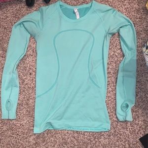 Lululemon long sleeve swiftly tech
